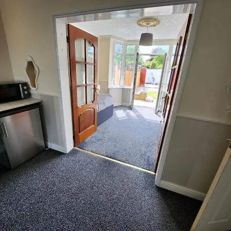 Gasthof Sheldon Shared House Solihull