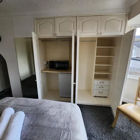 Sheldon Shared House Gasthof Solihull